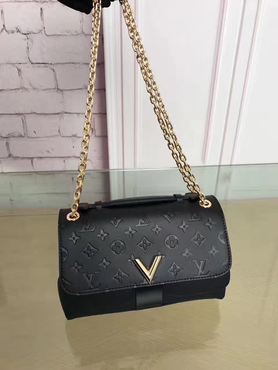 The Best Louis Vuitton 1:1 Replica Handbags Online Store
