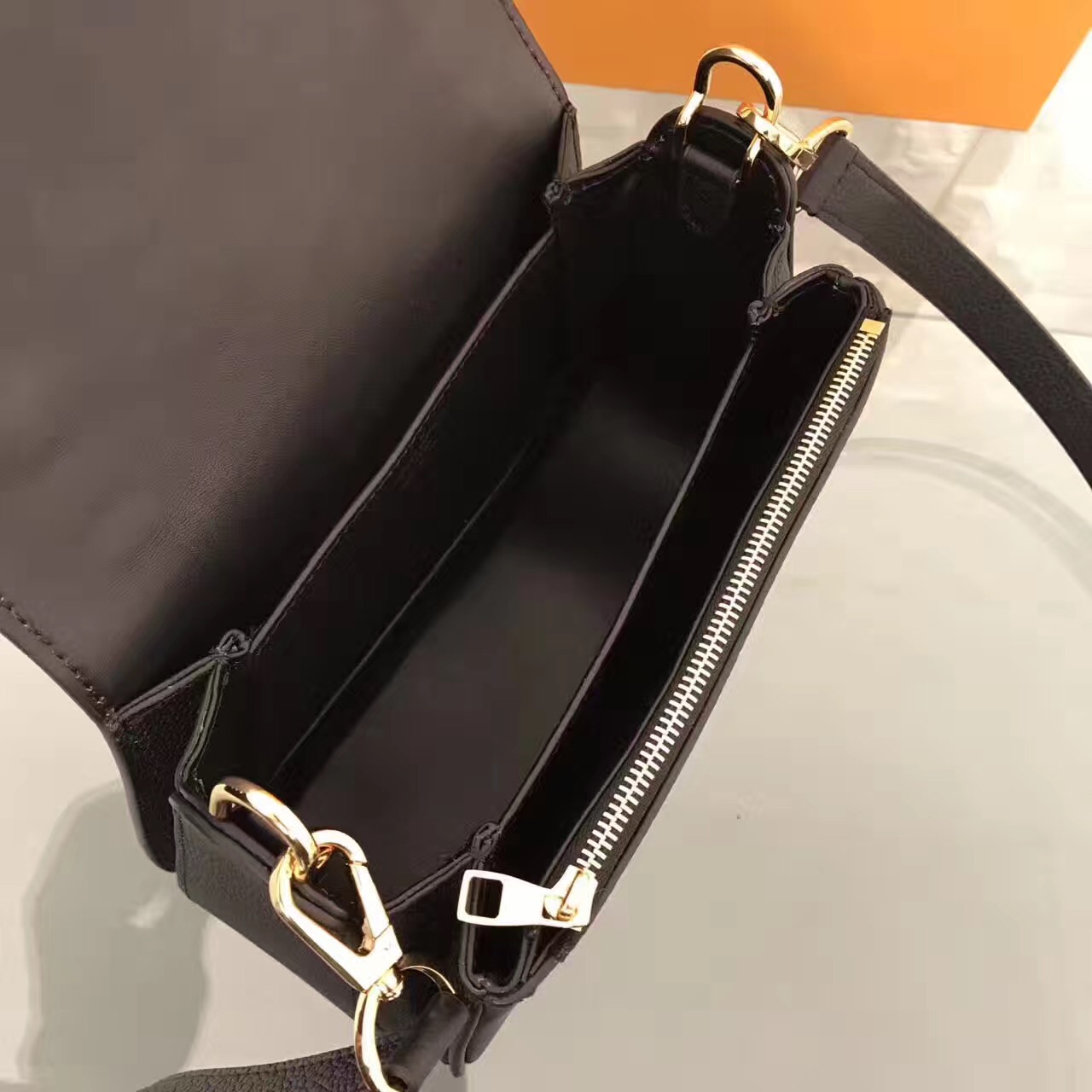 LV Louis Vuitton black leather shoulder handbags [LV380] - $387.00 : Luxury Shop